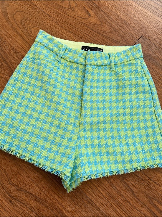 Zara Pants - Zara Green & Blue Houndstooth High-Waist Shorts never used
